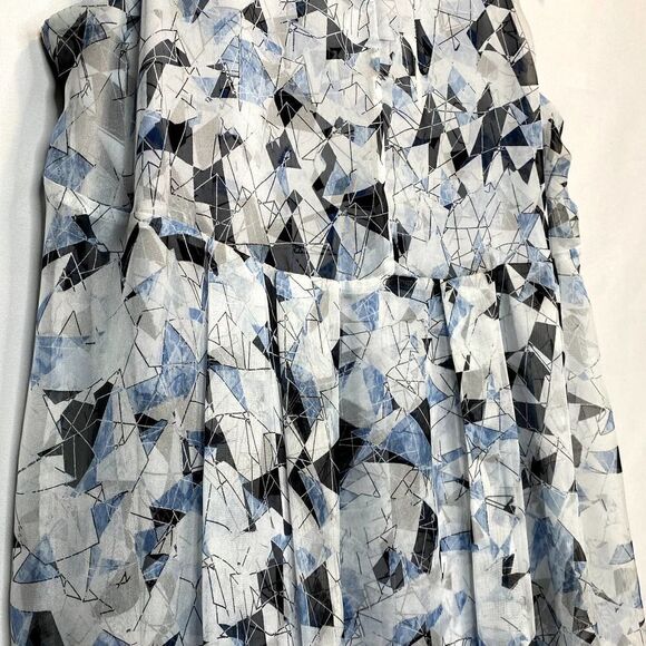 VINCE Camuto High Scoop Neck Keyhole Back Button Lined Top XS - Picture 4 of 10